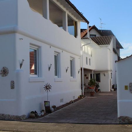 Ferienwohnungen Wie Im Sueden Großostheim Екстериор снимка
