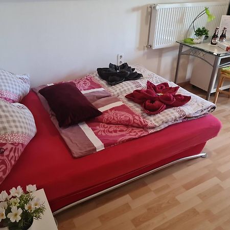 Ferienwohnungen Wie Im Sueden Großostheim Екстериор снимка