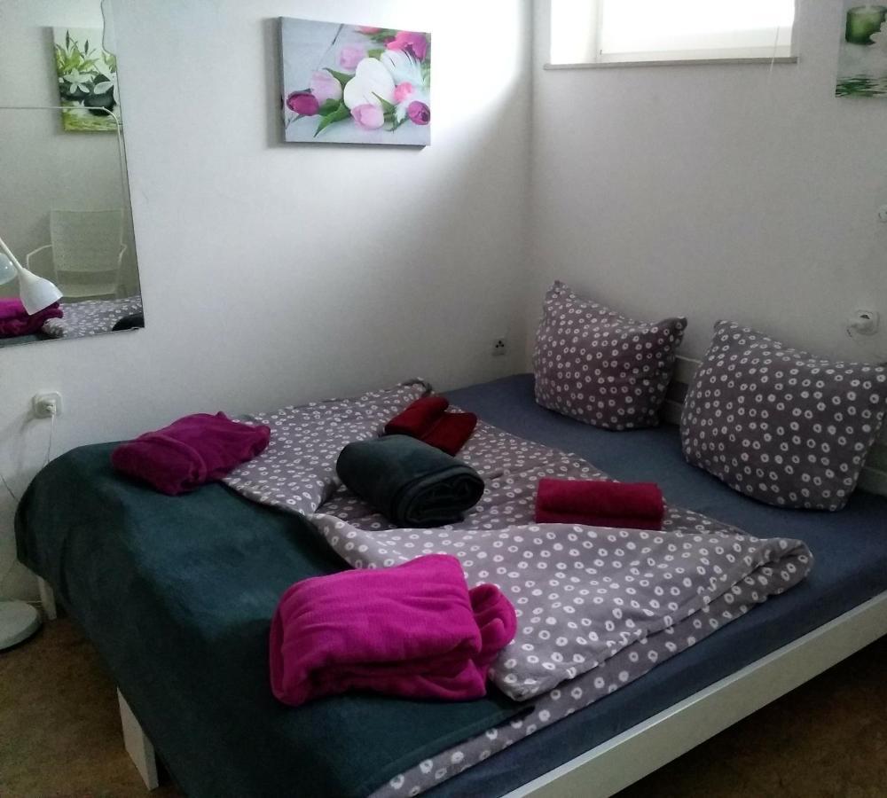 Ferienwohnungen Wie Im Sueden Großostheim Екстериор снимка