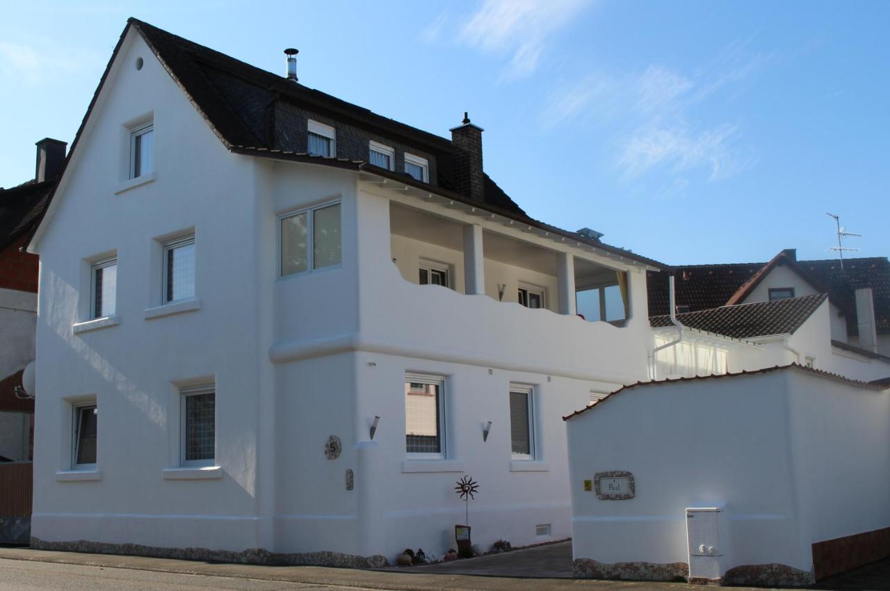 Ferienwohnungen Wie Im Sueden Großostheim Екстериор снимка
